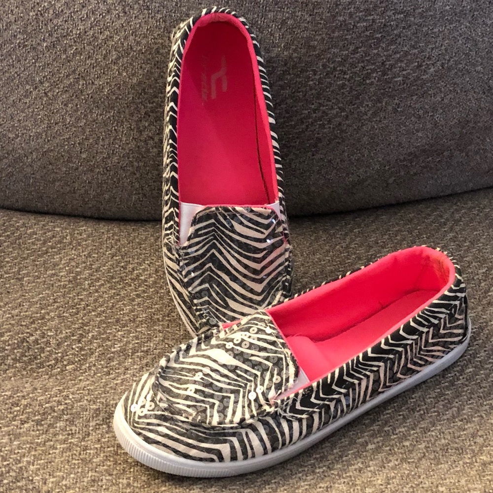 So Cute!! Zebra Shoes!!